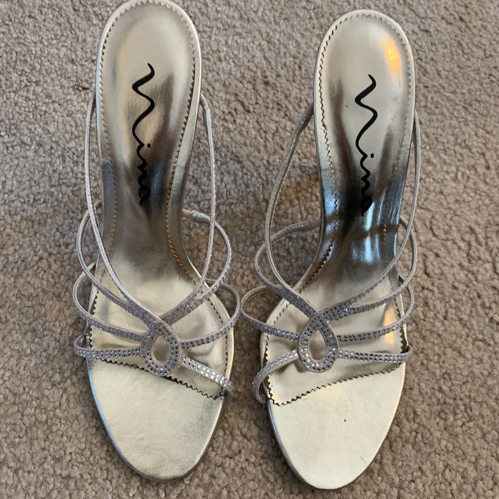 Nina dress shoes